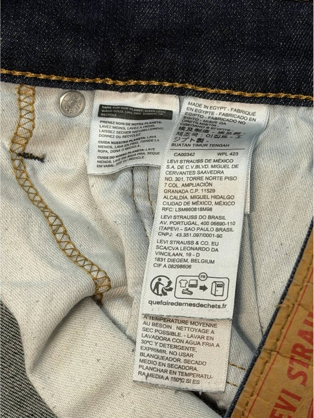 Levis 541 Athletic Taper Jeans Mens 44x30 Dark Wash Blue Denim Stretch